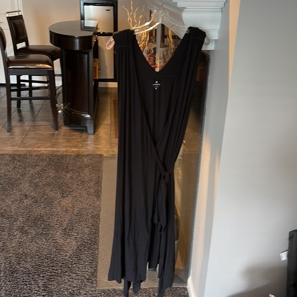 Athleta Black Windward Wrap Dress Sleeveless - Picture 2 of 8
